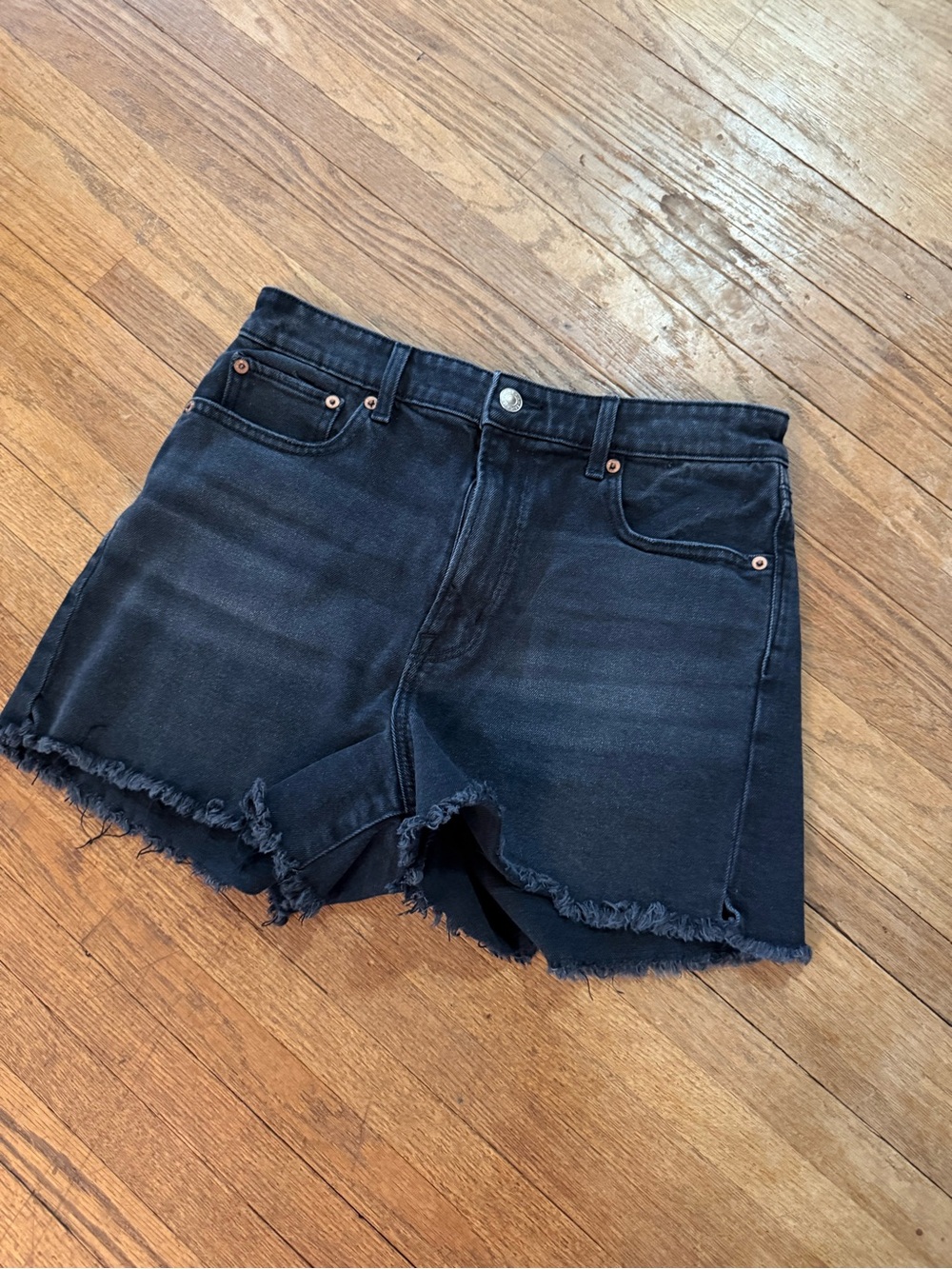 American Eagle Outfitters Black Frayed Hem Denim Shorts - Size 8